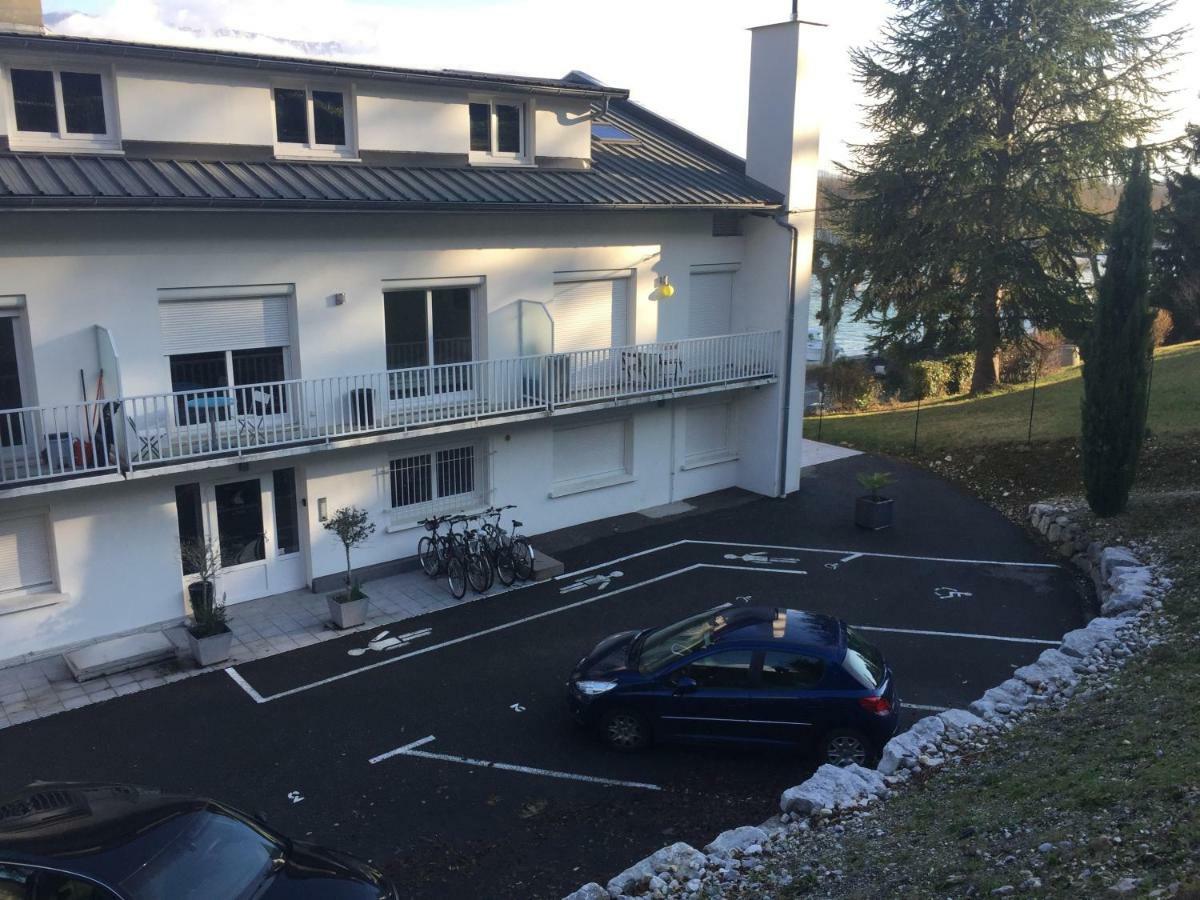 Pause Detente Sur La Port Du Bourget Du Lac Le Bourget-du-Lac Extérieur photo